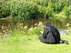 Woman reading in Pollok Park