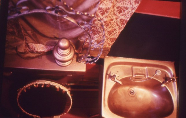 Rachael Field and Nenagh Watson, On the Throne, Castlemilk Womanhouse, 1990. Glasgow Women's Library collection. © Glasgow Women's Library. (2 of 2)