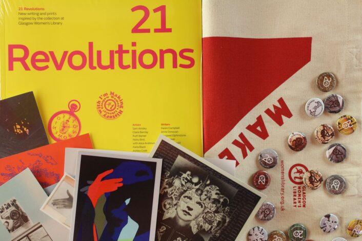 Art Lover’s Christmas package #3: 21 Revolutions, exclusive badges by Delphine Dallison, Makes You Think tote bag and more!