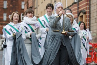 Learned Women marching to Glasgow Green