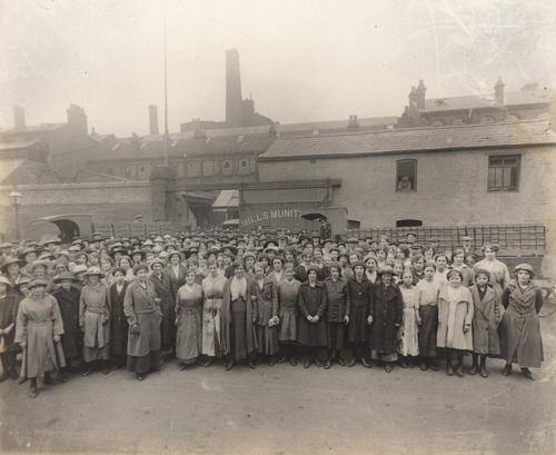 Library of Birmingham Mills Munitions Workers. Credit: Women and War